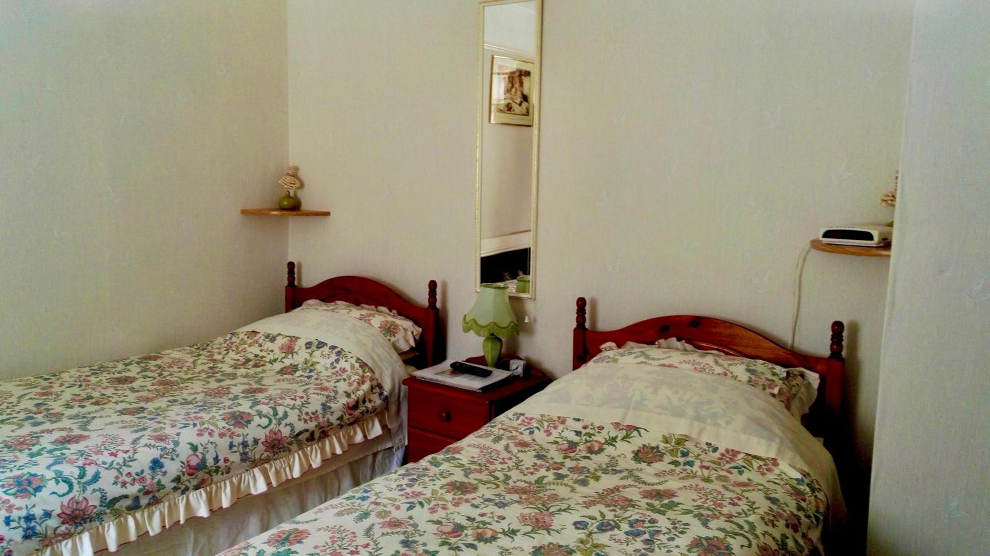 Ty Newydd Guest House Trefriw Ngoại thất bức ảnh